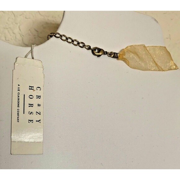 Liz Claiborne Crazy Horse BUTTERFLY PENDANT Red Rhinestone Signed NWT - Picture 4 of 4